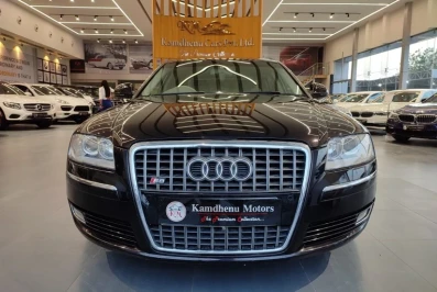 Audi A8 3.0 V6 DIESEL