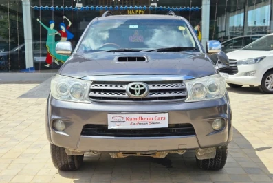 Toyota Fortuner  3.0 L 4WD
